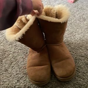 Bailey bow uggs